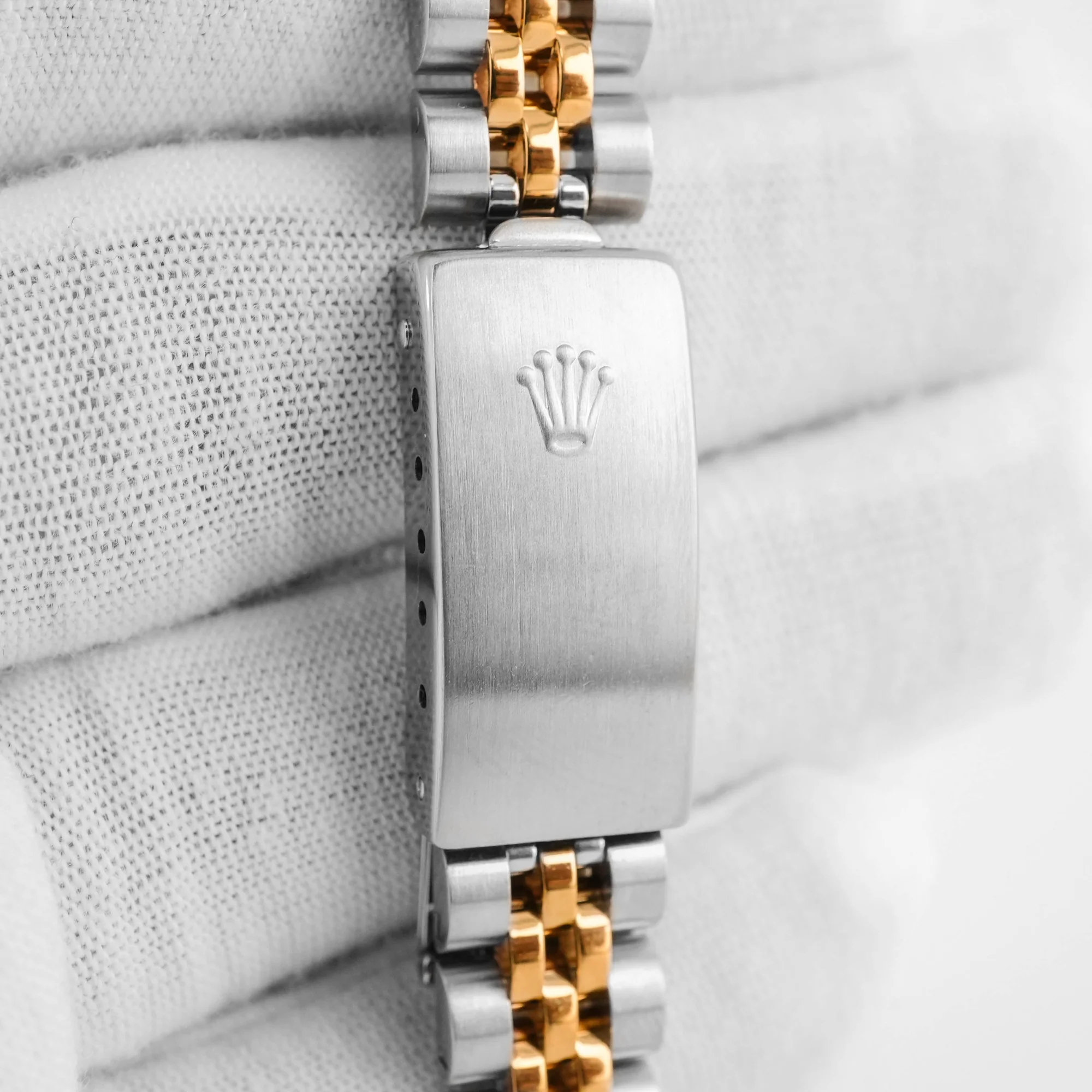Rolex 69173 Lady-Datejust 26 mm Champagne Index Dial Jubilee Bracelet Box and Papers 1988 - Image 7