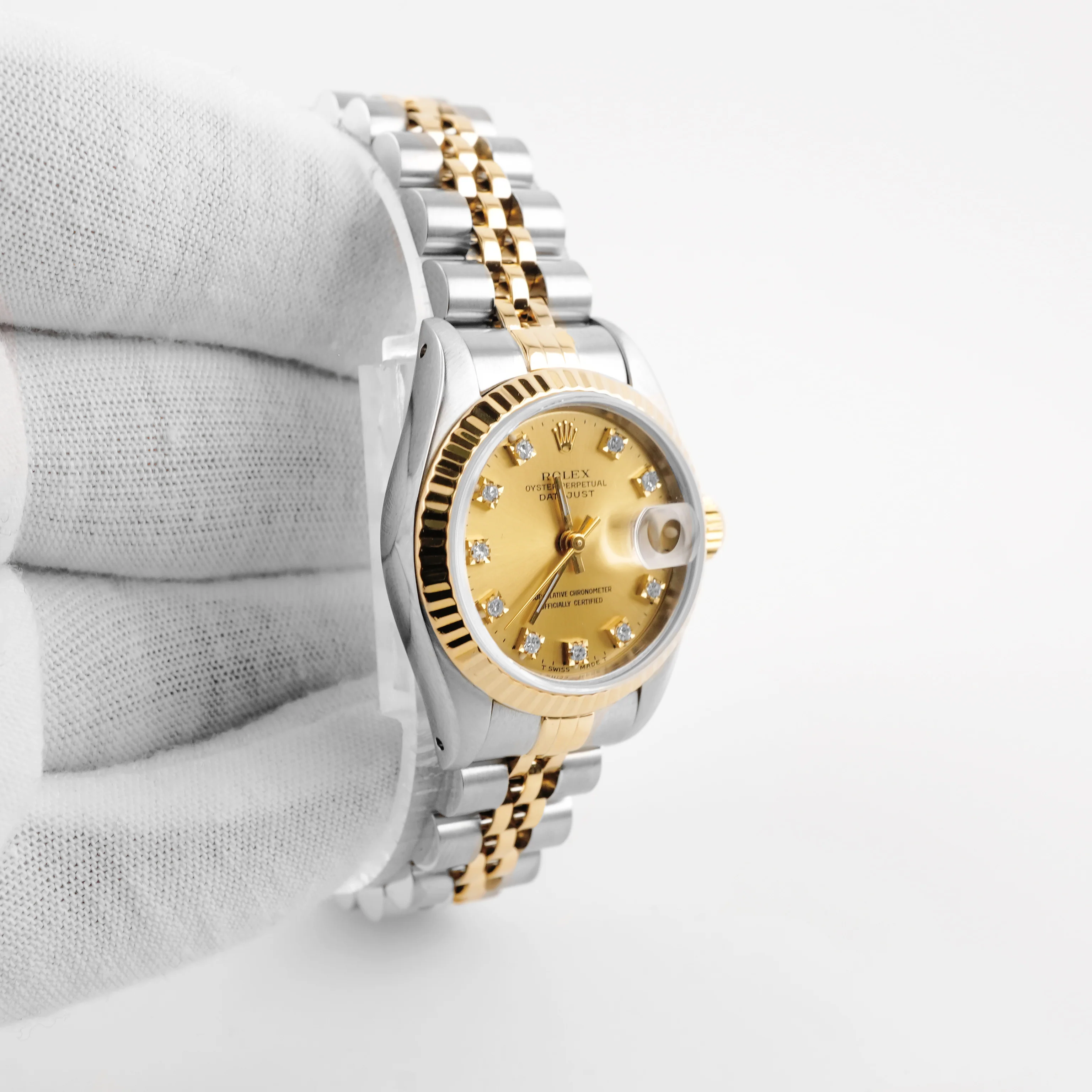 Rolex 69173 Lady-Datejust 26 mm Fluted Bezel Champagne Diamond Dial Jubilee Bracelet Box and Papers 1993 - Image 4