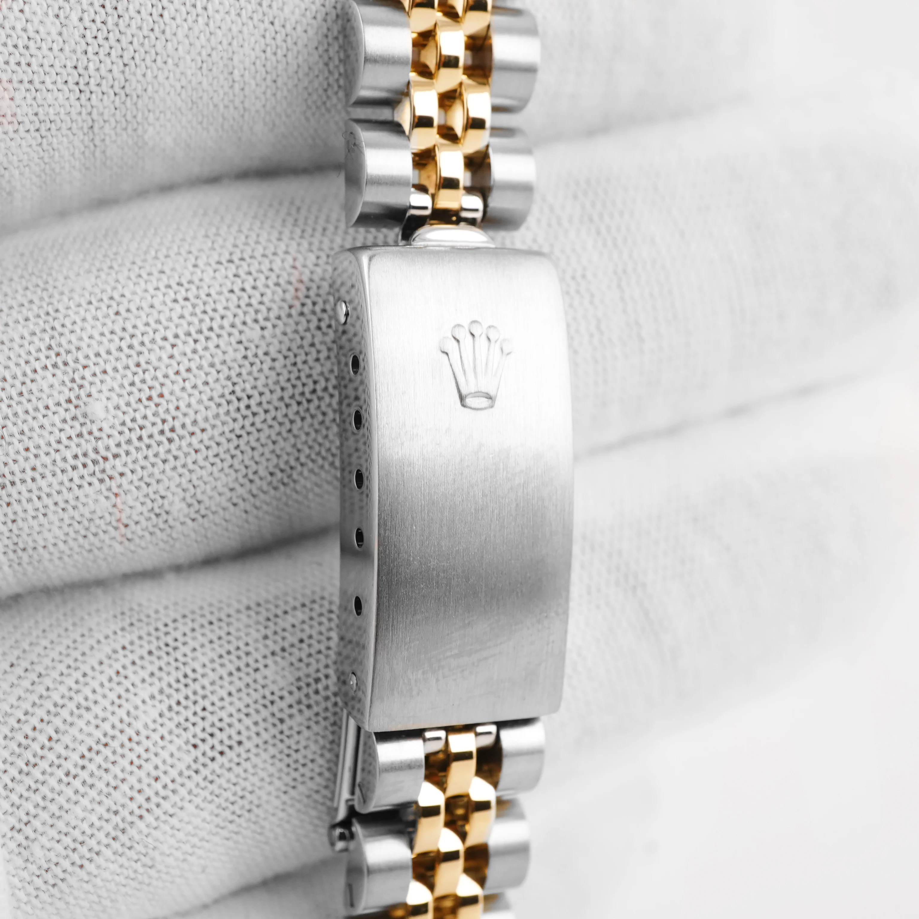 Rolex 69173 Lady-Datejust 26 mm Fluted Bezel Champagne Diamond Dial Jubilee Bracelet Box and Papers 1993 - Image 5