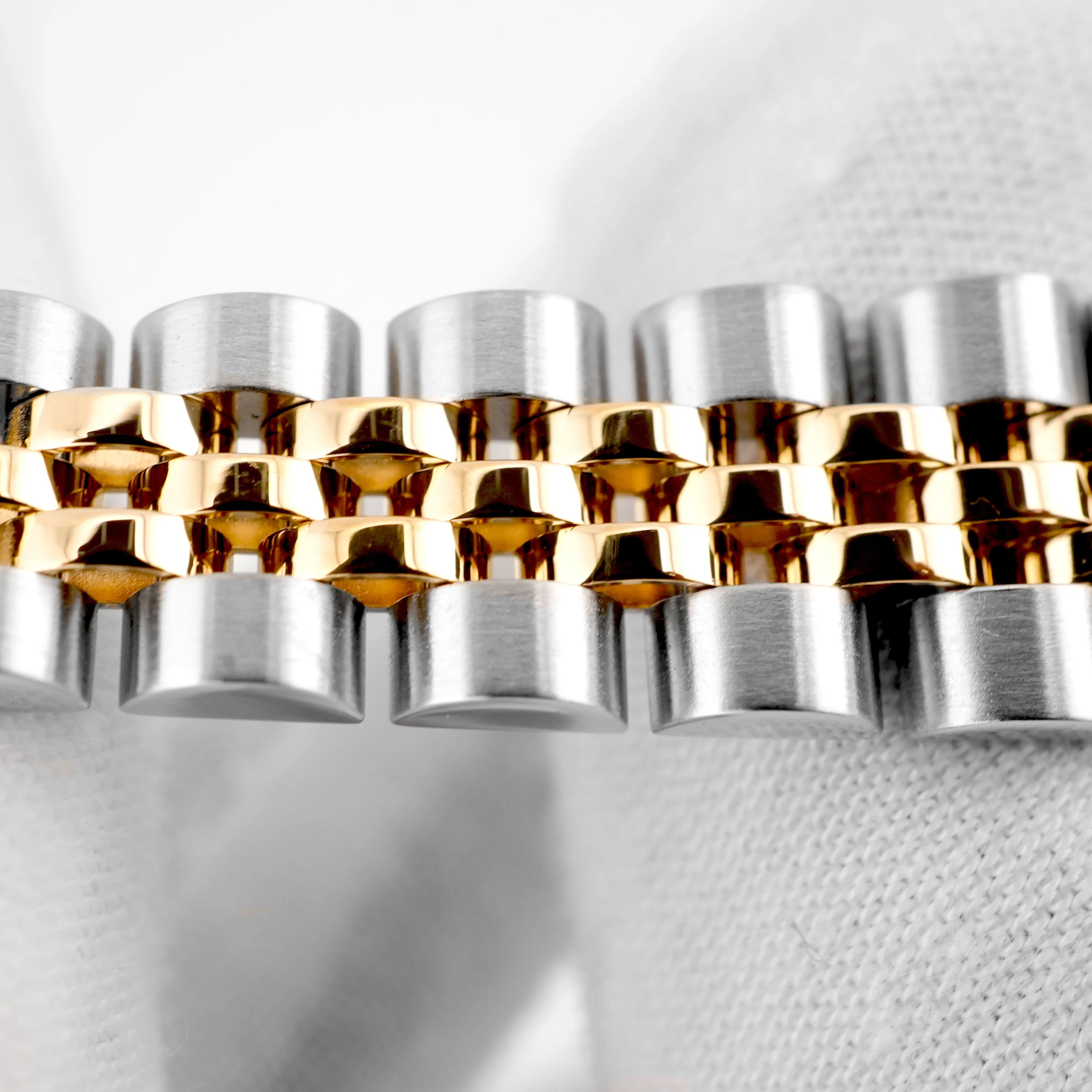 Rolex 79173 Lady-Datejust 26 mm Jubilee Ivory Arabic Dial Jubilee Bracelet Box and Papers 2000 - Image 7