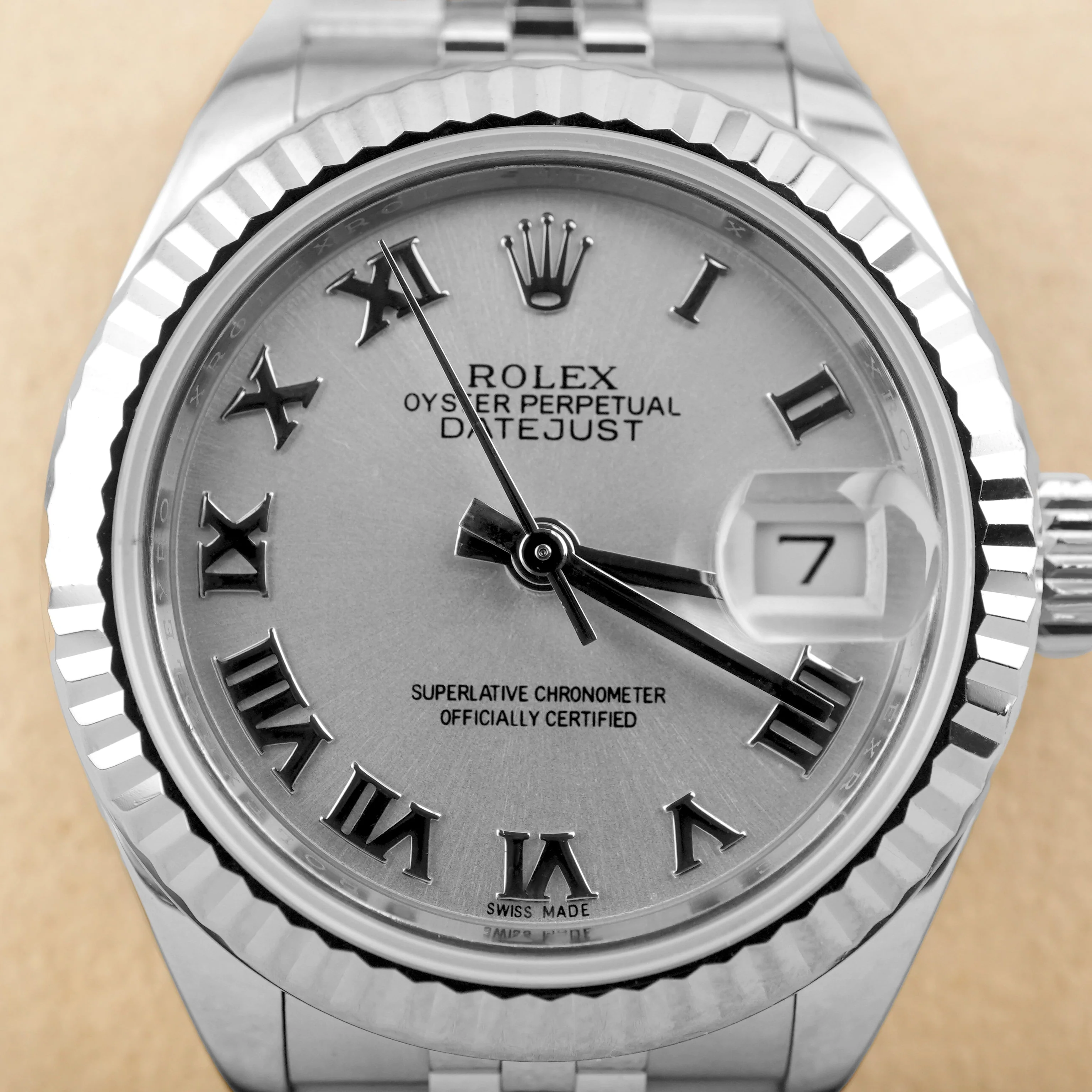 Rolex 279174 Lady-Datejust 28 Fluted Bezel White Roman Dial Jubilee Bracelet Box and Papers 2019 - Image 4